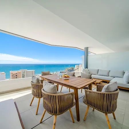 דירה Lucy Sea View פואנגירולה