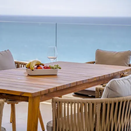 Lucy Sea View Апартаменты