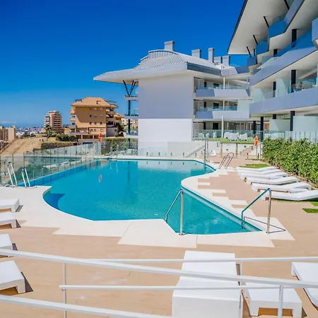 Lucy Sea View Апартаменты Фуэнхирола
