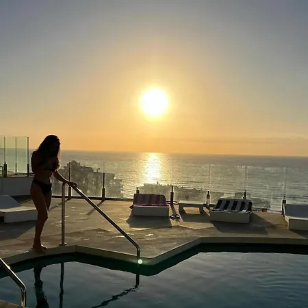 Lucy Sea View